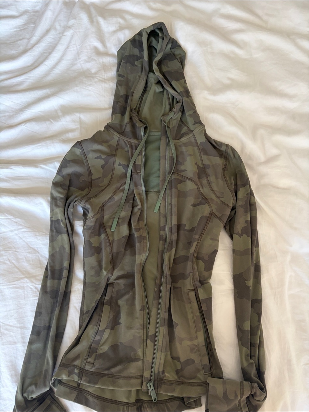 Lululemon Camo Hooded Define Jacket Size 6